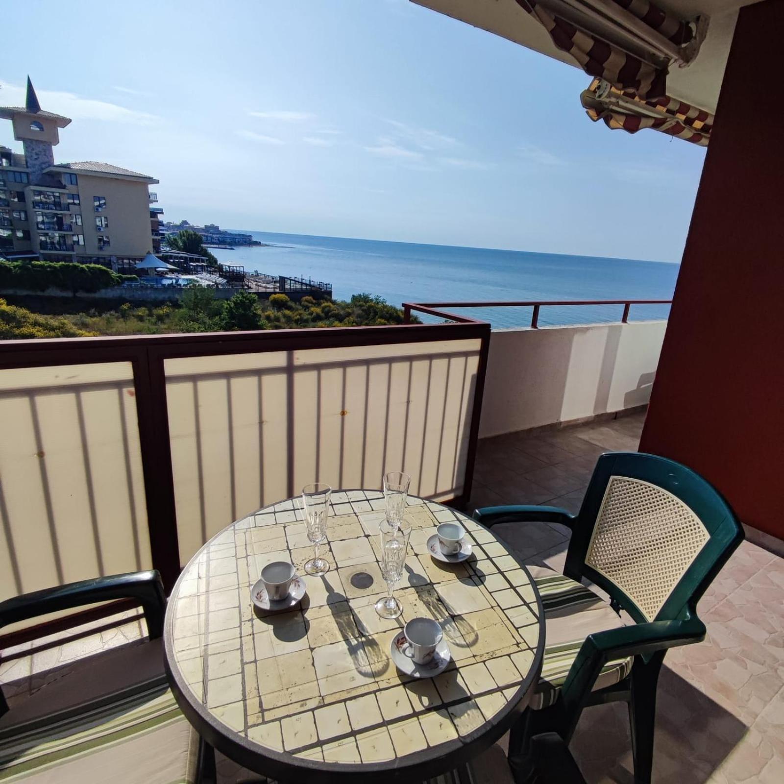 Panorama Marina Fort Beach - Premium Apartments Sea Viev Sveti Vlas Exterior photo
