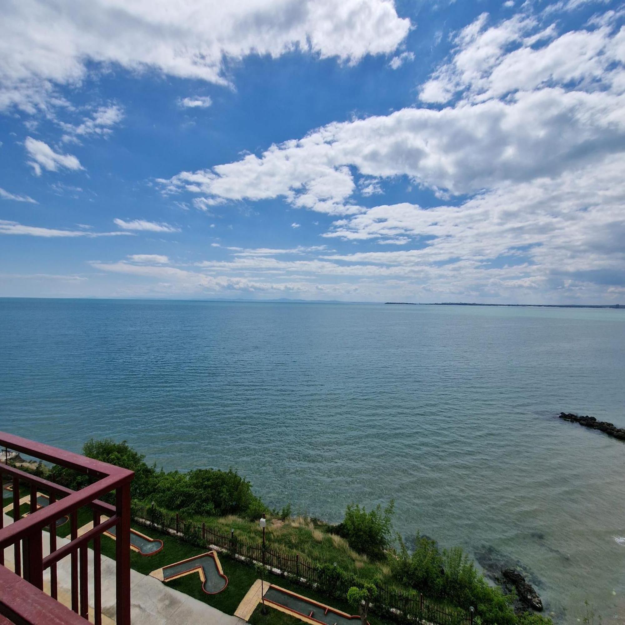 Panorama Marina Fort Beach - Premium Apartments Sea Viev Sveti Vlas Exterior photo